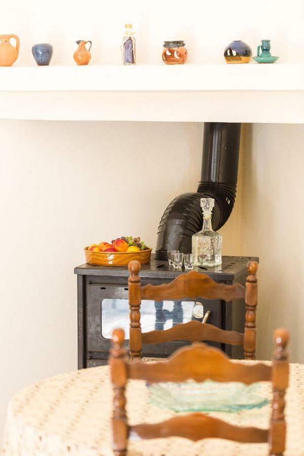 Erato House Apartment *